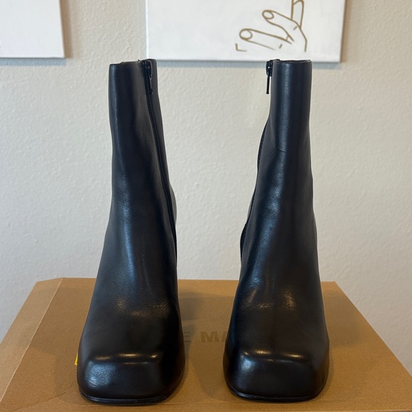 Steve Madden Black Leather Heeled Boots - Picture 3 of 6